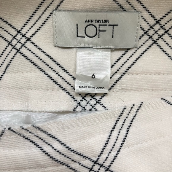 LOFT Ann Taylor Skirt - Picture 2 of 3
